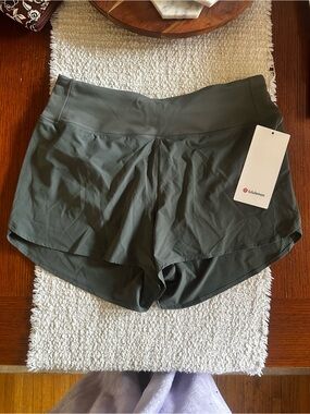 Lululemon Speed Up HR Short 4" *Mesh Vent